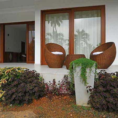 Colibri Villa Maggona Luaran gambar